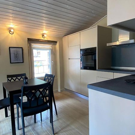 Argegno'S River - Central Apartment Lake View Номер фото