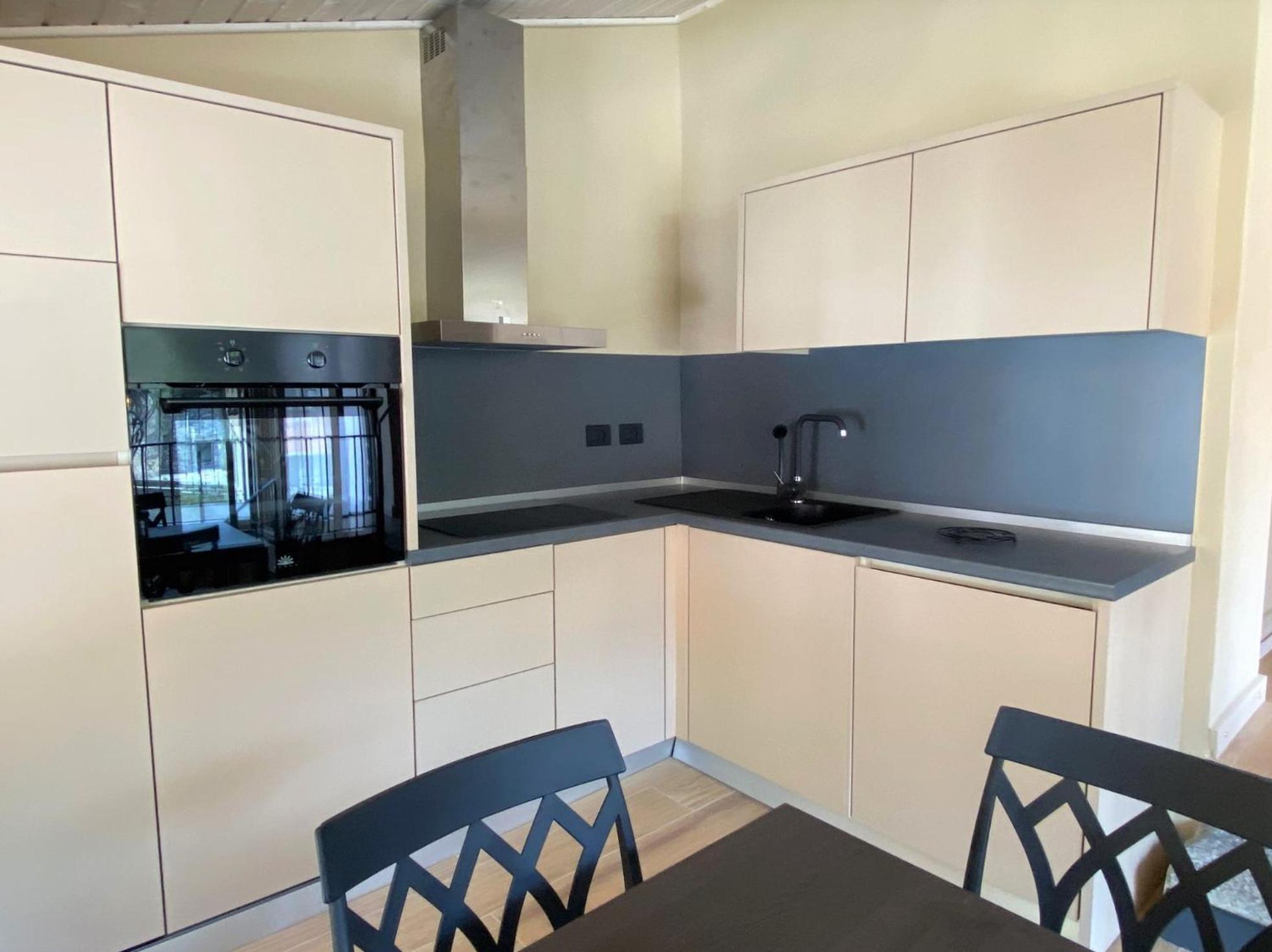 Argegno'S River - Central Apartment Lake View Номер фото