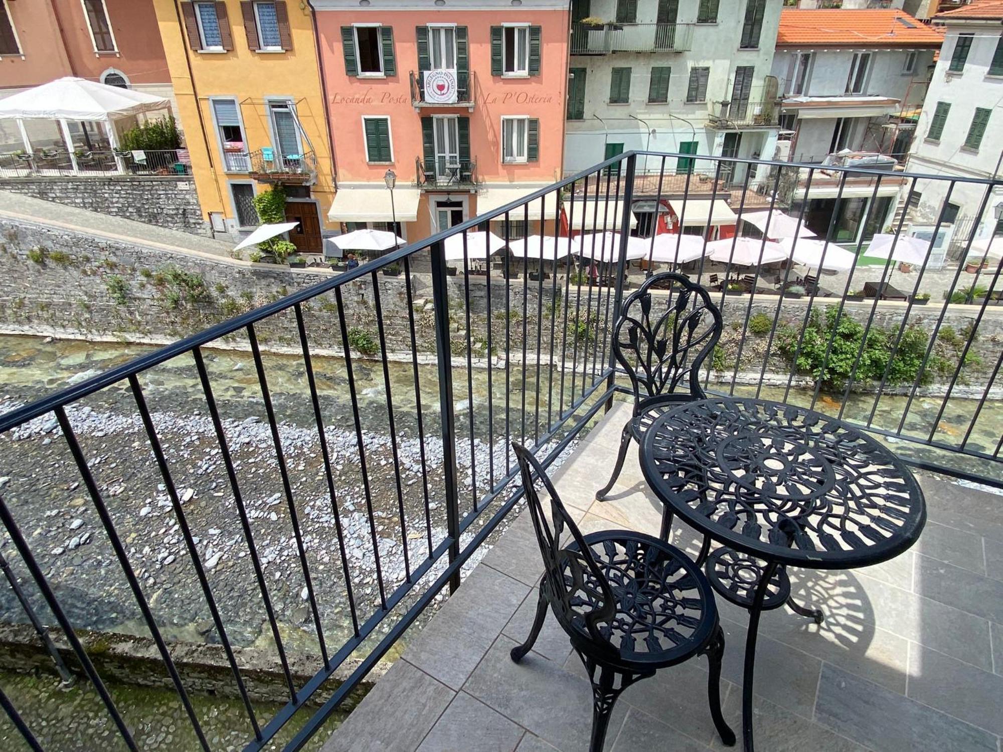 Argegno'S River - Central Apartment Lake View Номер фото